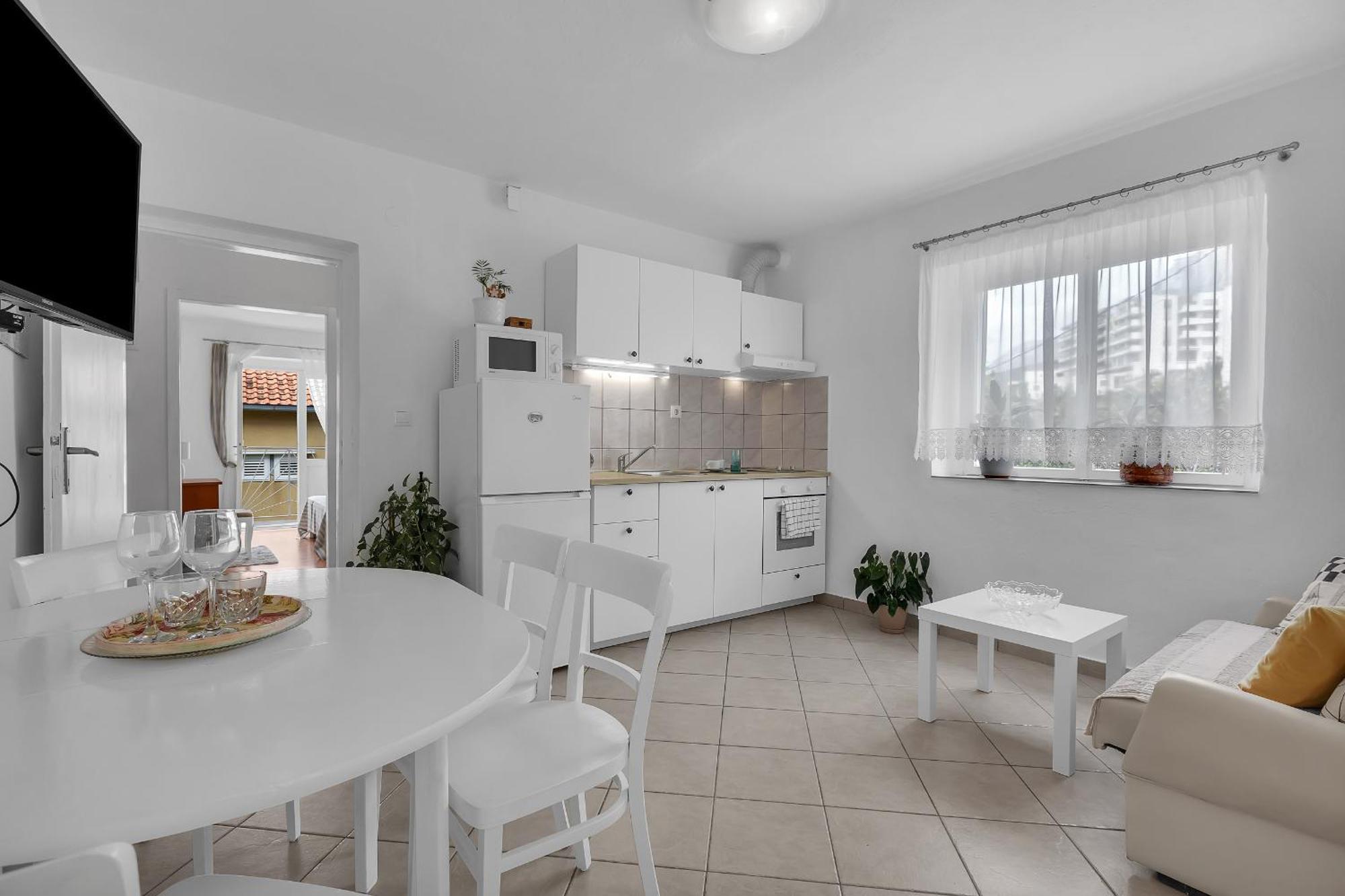 Apartment And Rooms Mila Makarska Exterior foto